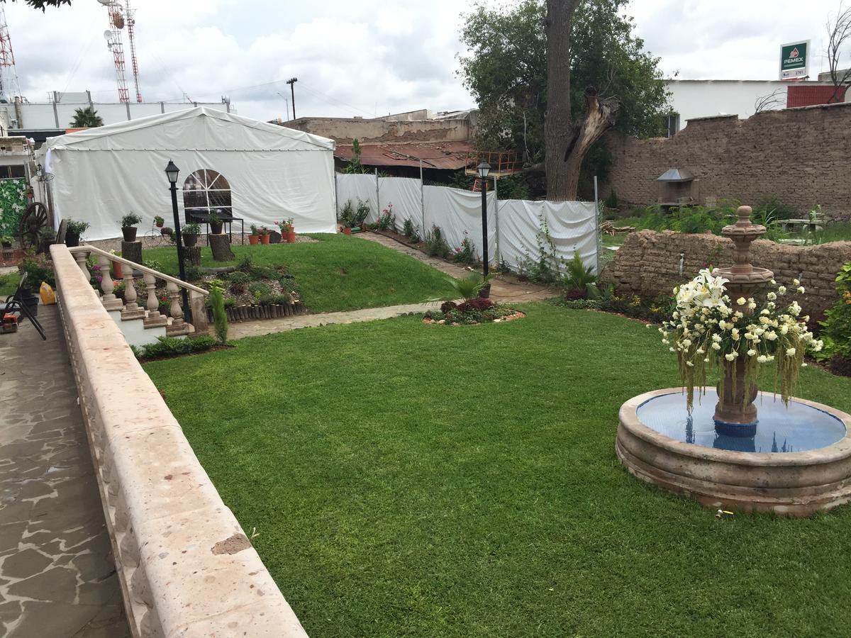 Los Nogales Inn Camargo ภายนอก รูปภาพ